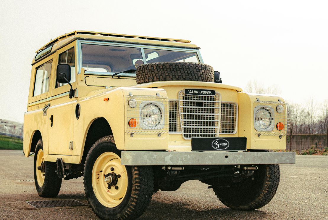 Land Rover Defender-image
